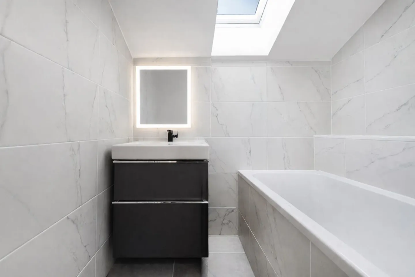 2.5-room apartment in first occupancy with lake view - Photo 7 of 13