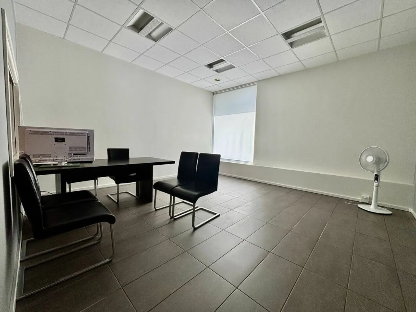 Gewerbefläche im Zentrum Lausanne - Foto 1 von 6