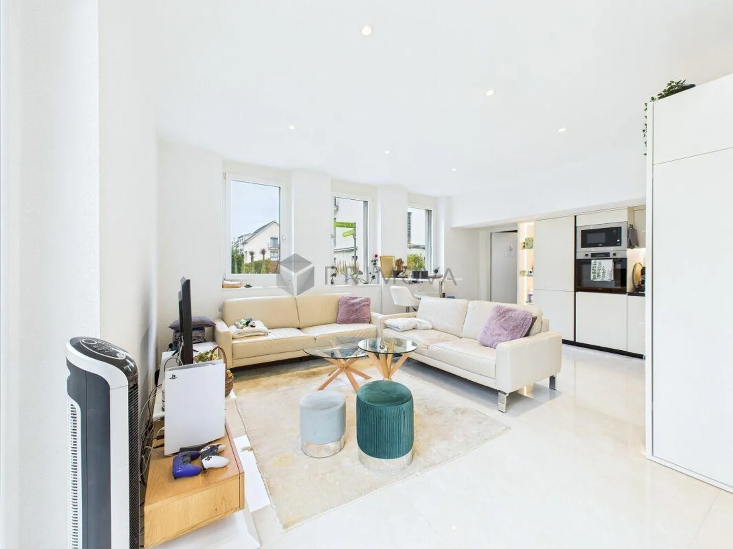 Clever investing or comfortable living - furnished studio with ... - Photo 2 of 6