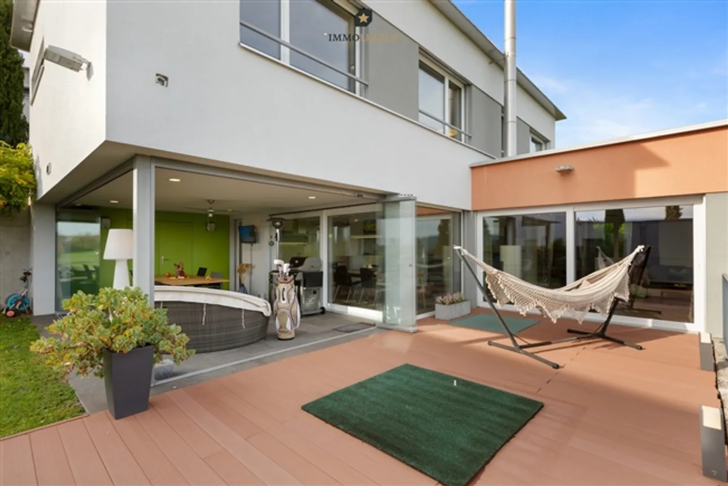 Architecture and Space - Living with a View of the Säntis. - Photo 2 of 10