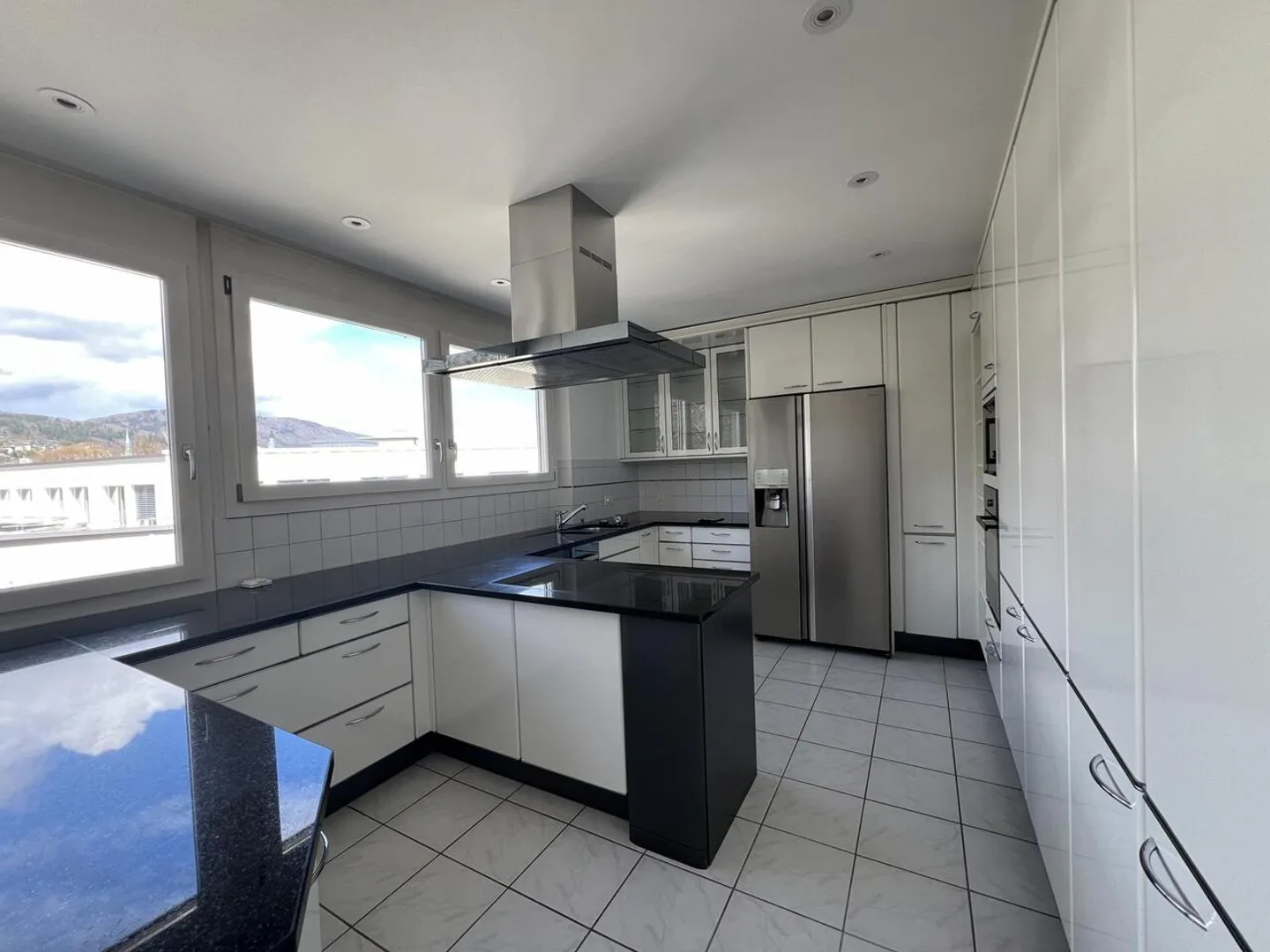 In affitto - Splendido attico di 6,5 stanze con terrazza panoramica - Foto 7 di 22
