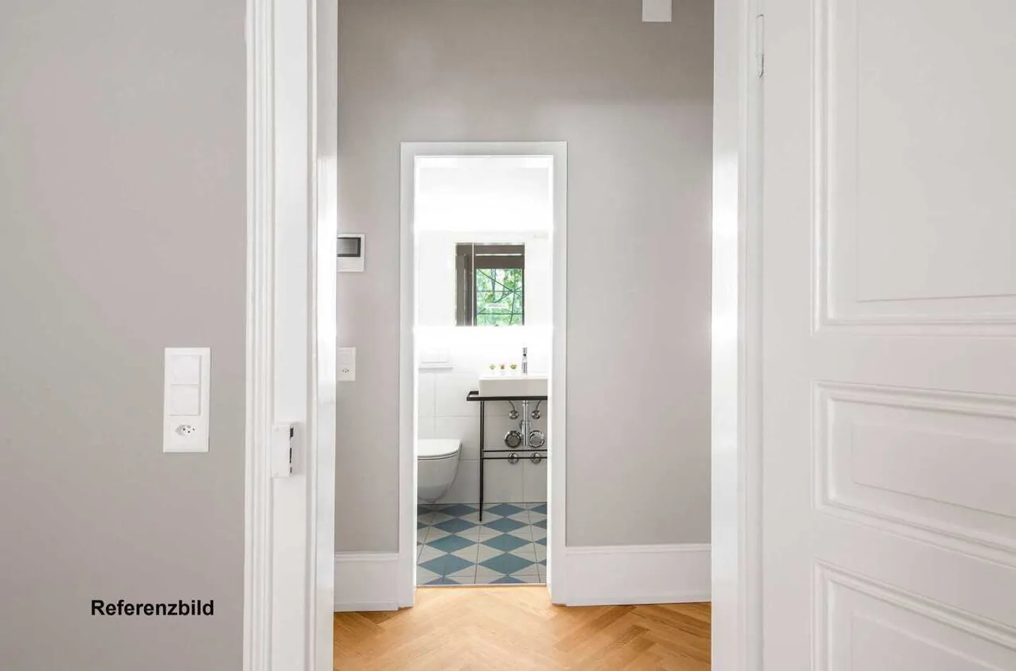 Charming Renovated Apartment - Photo 3 of 13