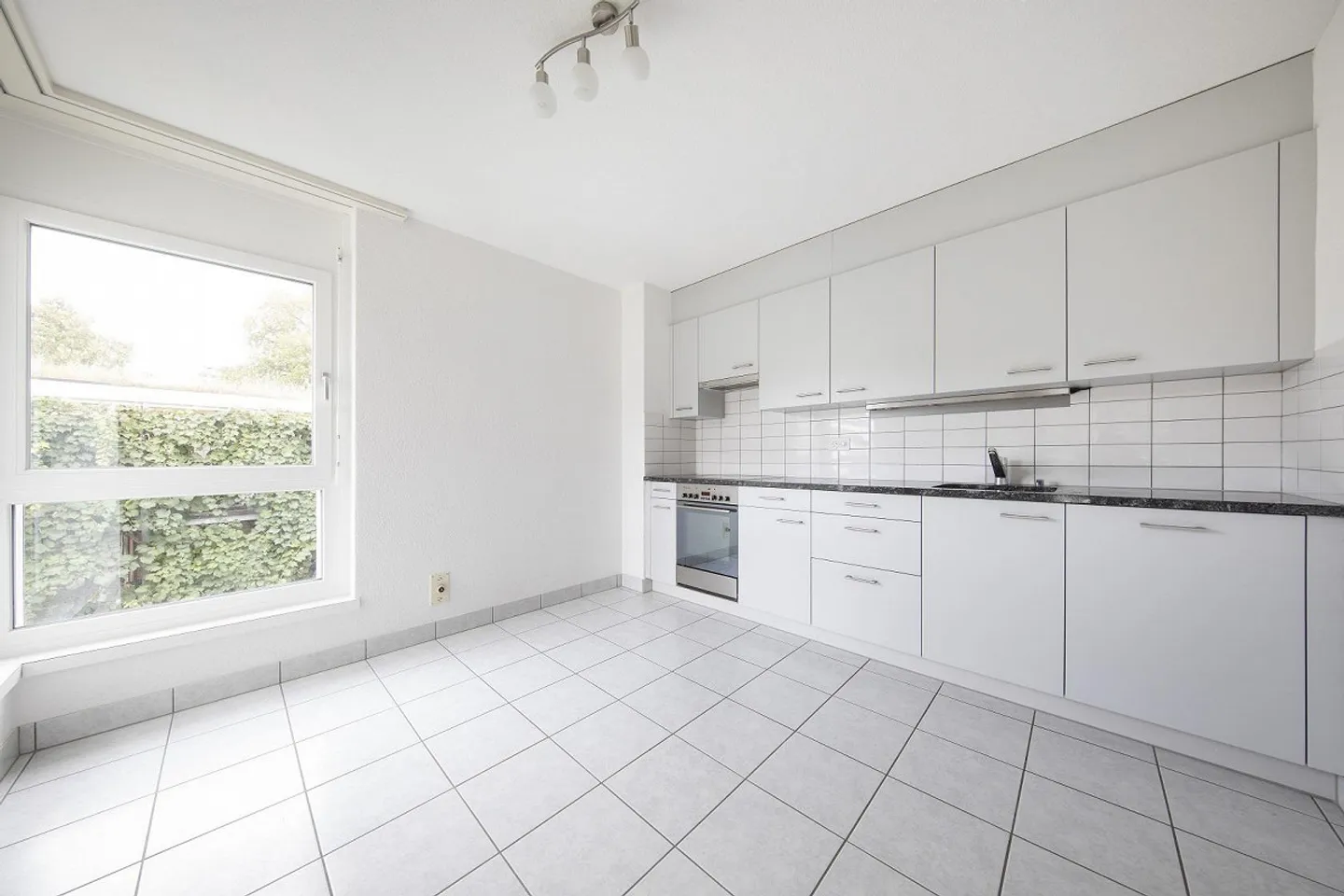 Zona residenziale tranquilla! - Foto 3 di 9