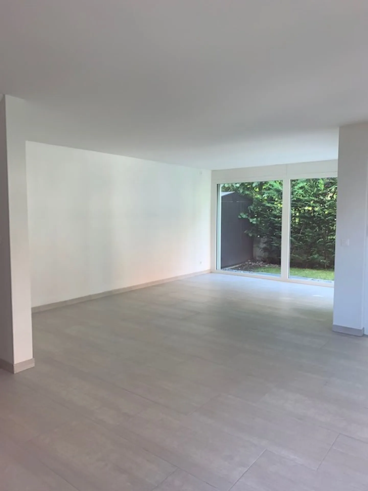 Doppeleinfamilienhaus mit Garten! - Foto 2 von 10