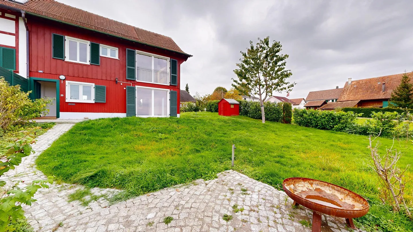 Casa bifamiliare con spazio per la famiglia - Foto 1 di 11