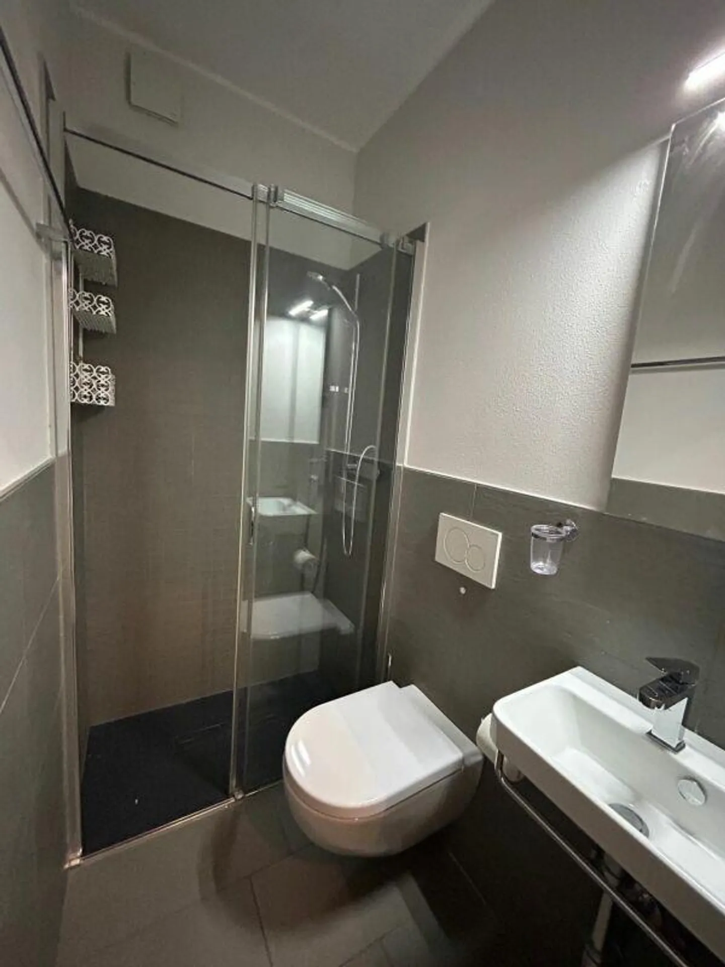 Appartement récemment rénové - Photo 9 sur 10