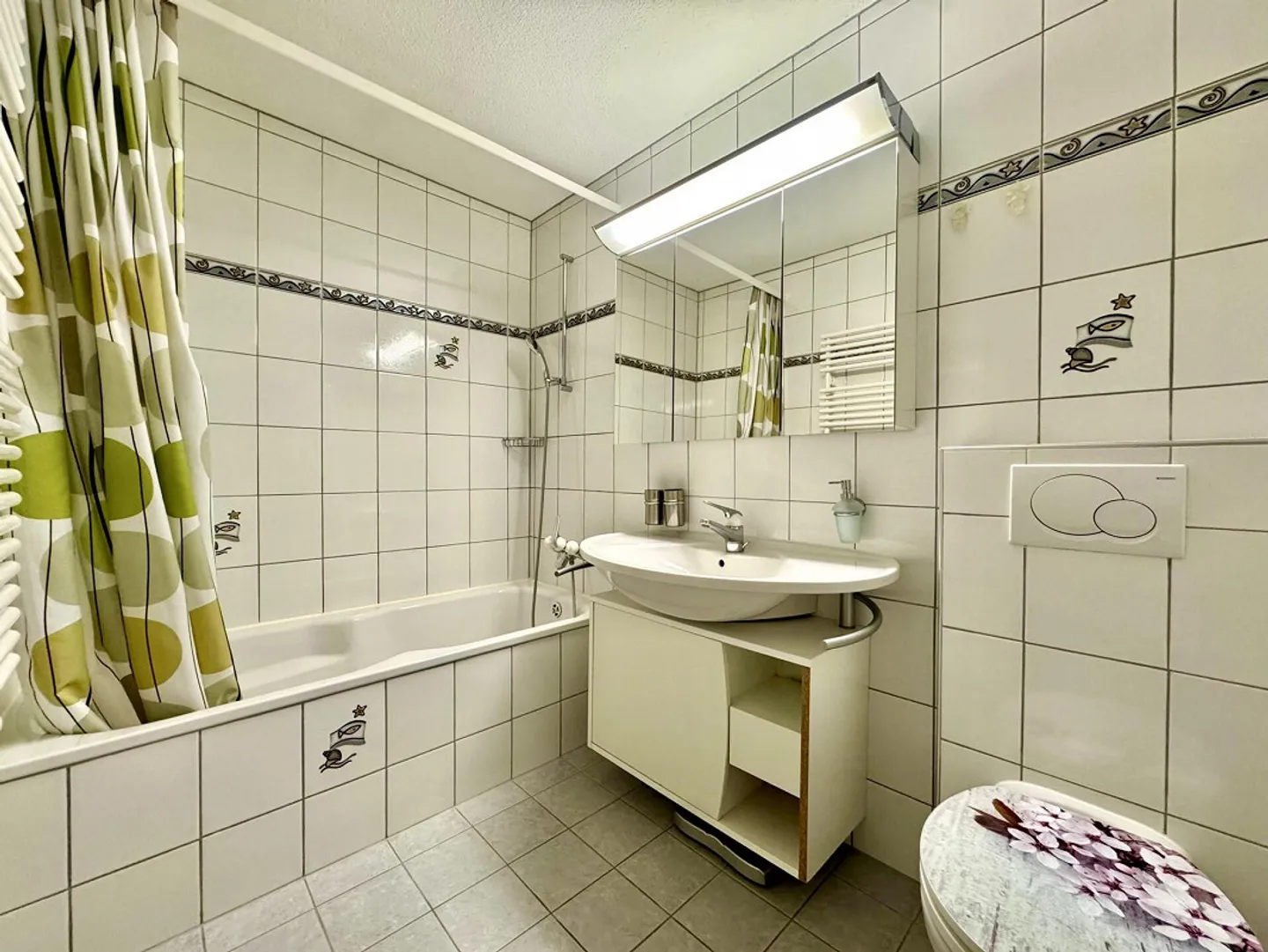 Offre exceptionnelle avec ascenseur, beaucoup d'espace et grand balcon - Photo 5 sur 9