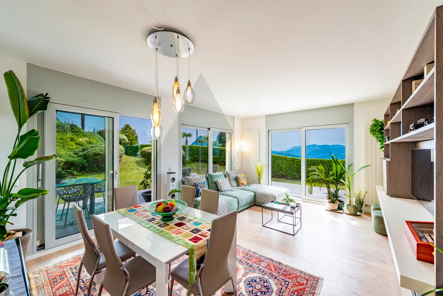 APARTMENT WITH PRIVATE GARDEN AND COMMUNITY POOL - Photo 9 of 19