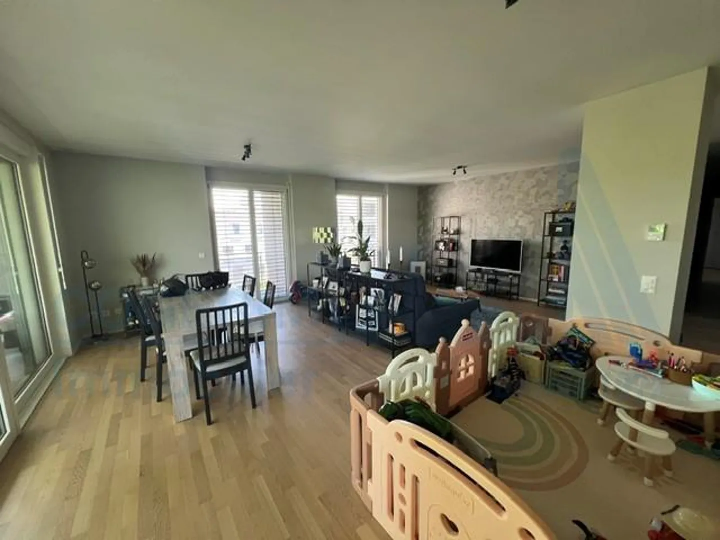 Luxuswohnung mit Terrasse - Foto 1 von 6
