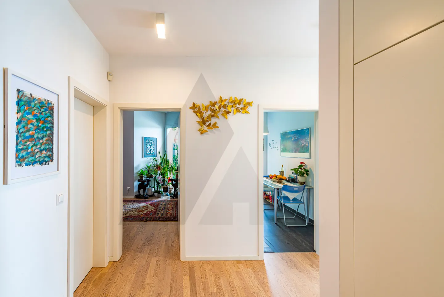 APARTMENT WITH PRIVATE GARDEN AND COMMUNITY POOL - Photo 18 of 19