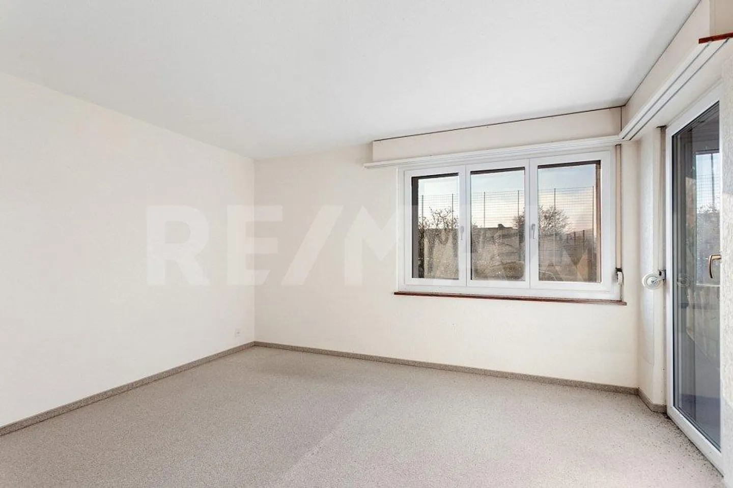 Spacious 4.5-room condominium with 2 balconies - Photo 5 of 12