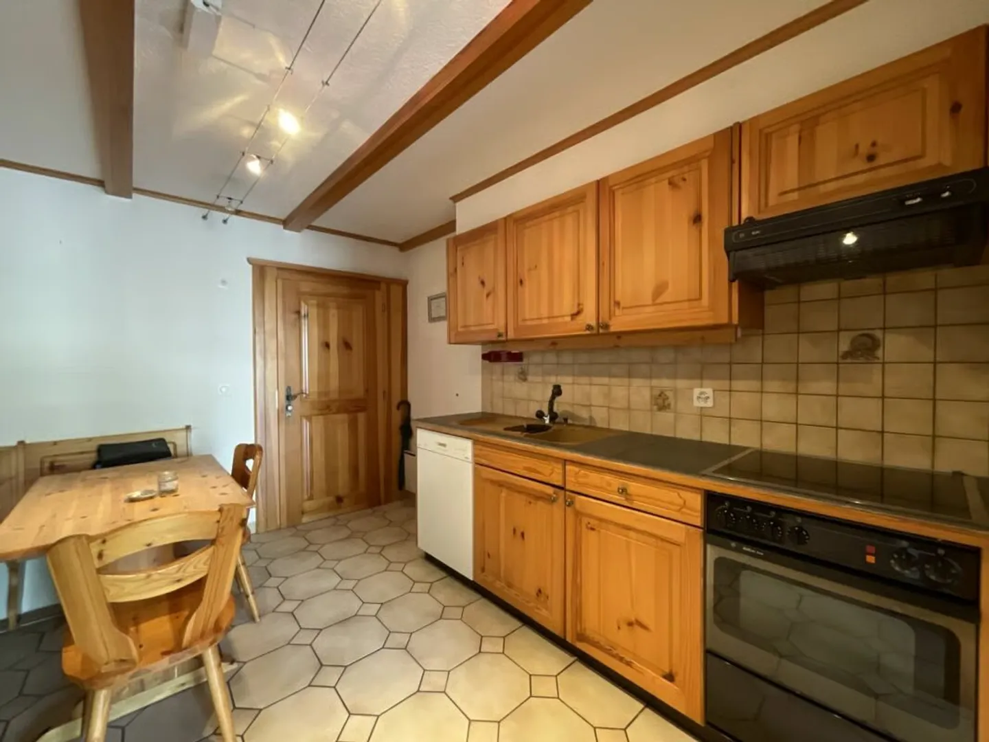 Wohnung mit 2.5 Zimmern zum Verkauf im Dorf Liddes - Photo 11 of 20