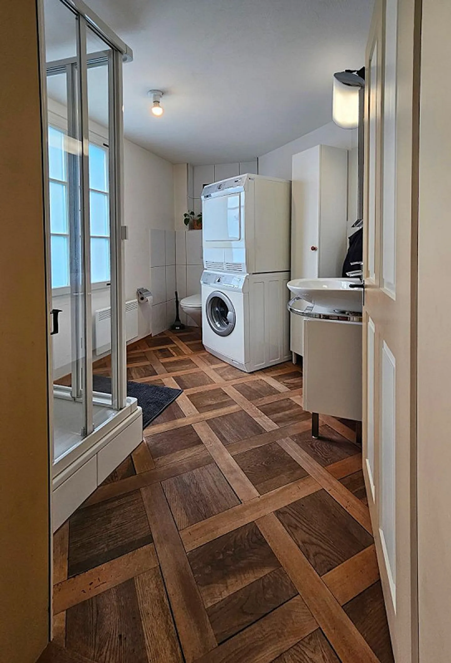 Charmante 3.5-Zimmer Altbauwohnung mit Terrasse - Foto 3 von 7