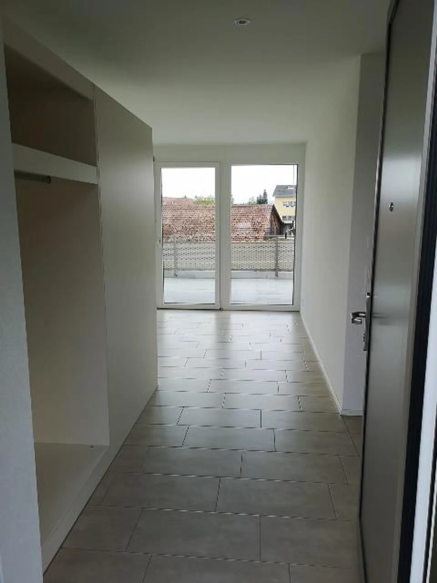 2.5 Room Attic Apartment with Spacious Terrace for Rent - Photo 4 of 9