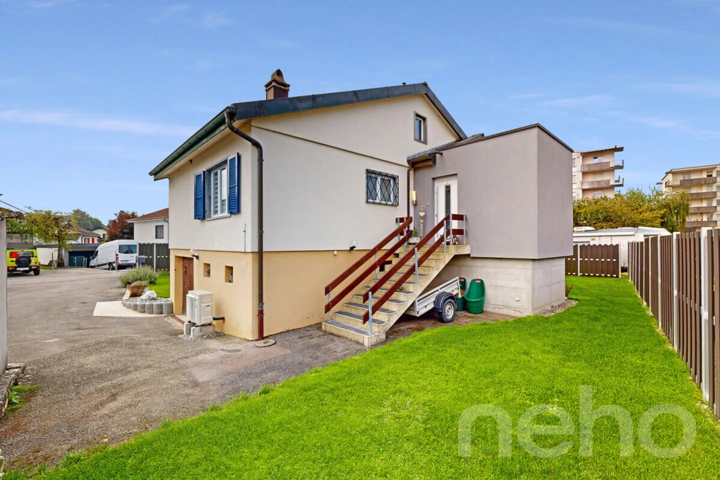 Superbina piccola casa familiare ristrutturata con terrazza e grande giardino! - Foto 1 di 12