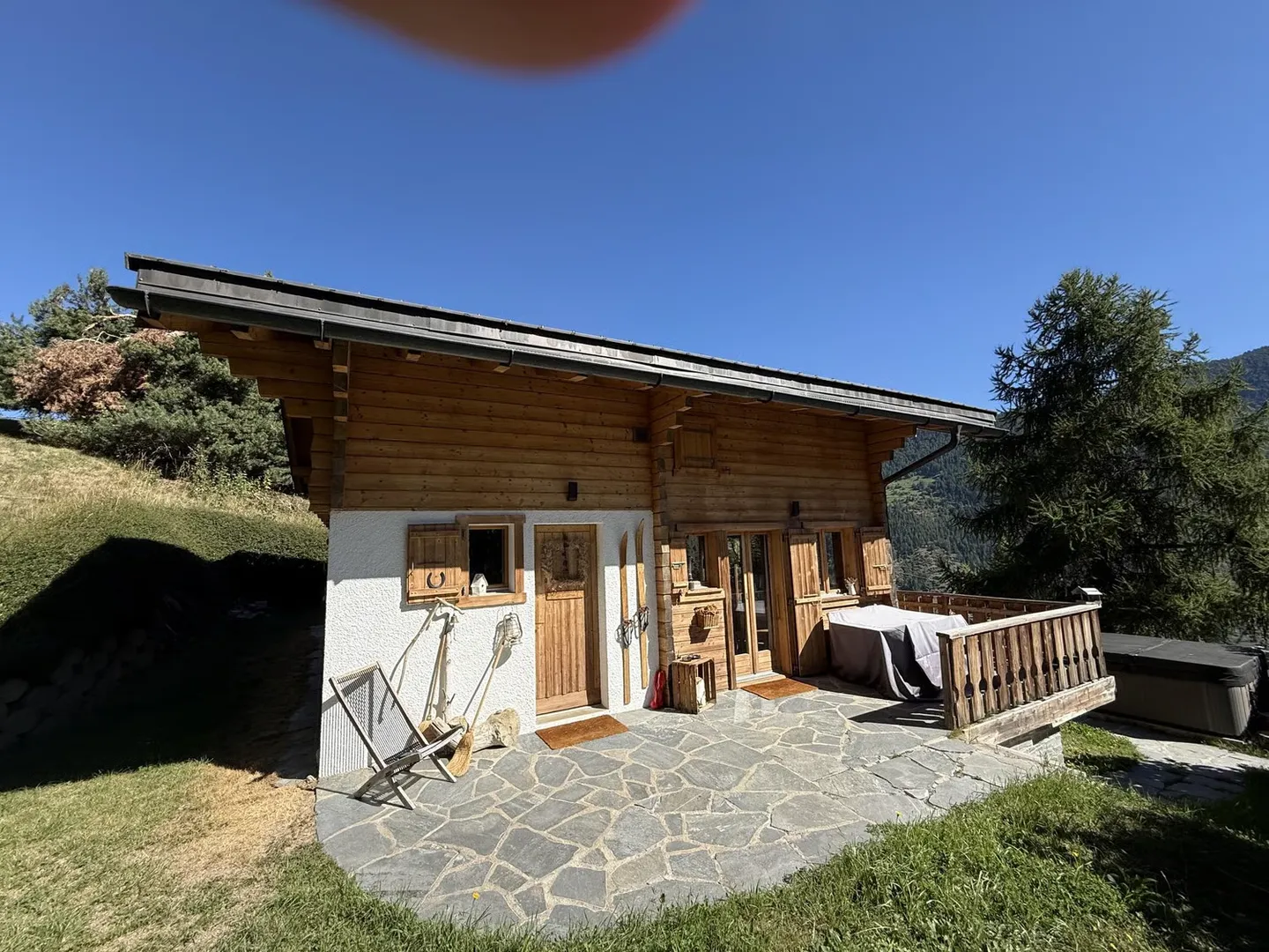 For sale in the Tzoumaz resort in the heart of the 4 Valleys, very beautiful chalet of 5 1/2 rooms - Photo 12 of 13