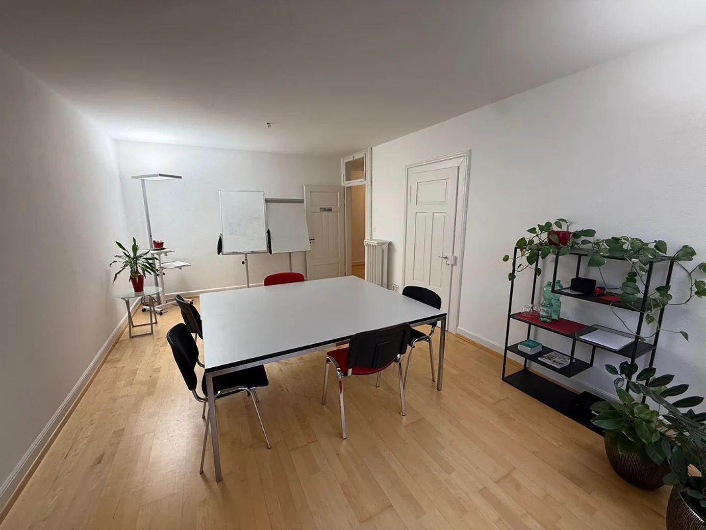 Charming Apartment in Frauenfeld - Photo 7 of 10