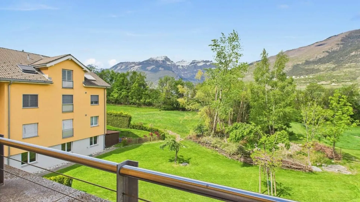 Appartamento mansardato di 4,5 locali con balcone a Susten (Feithieren) - Foto 9 di 10