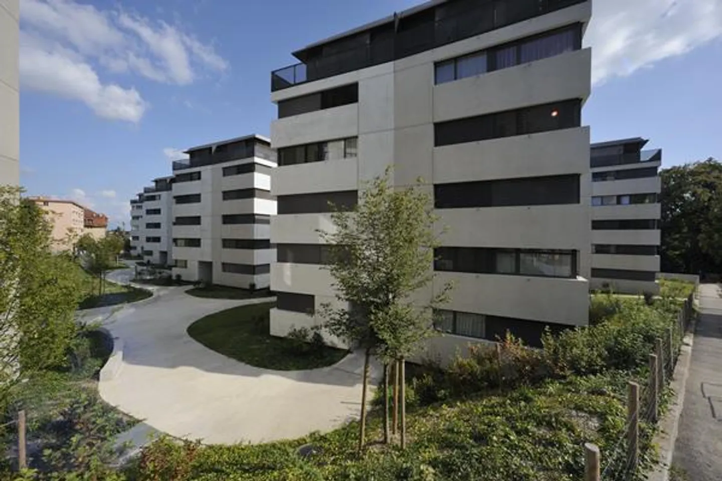 Appartamento spazioso in un edificio recente! - Foto 1 di 2