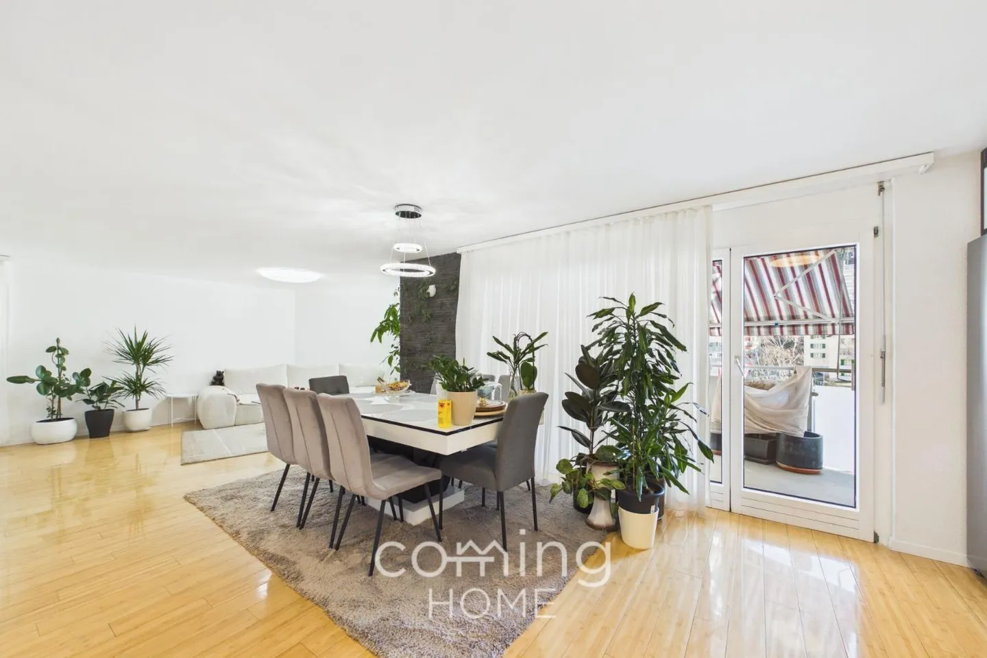 Posto aperto 5.5 stanze - Foto 3 di 12