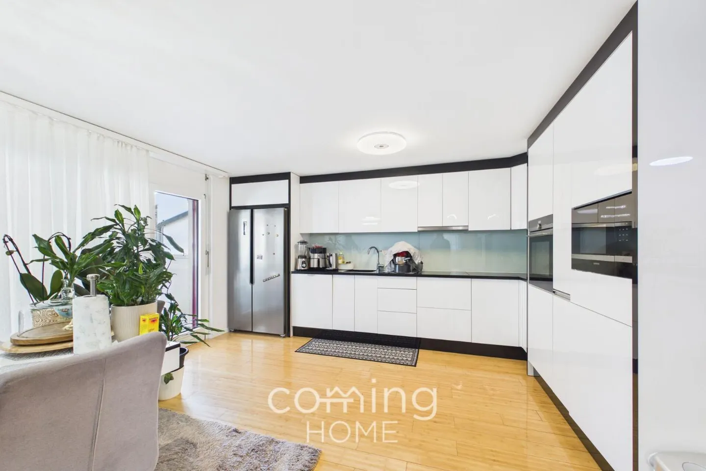 Posto aperto 5.5 stanze - Foto 4 di 12