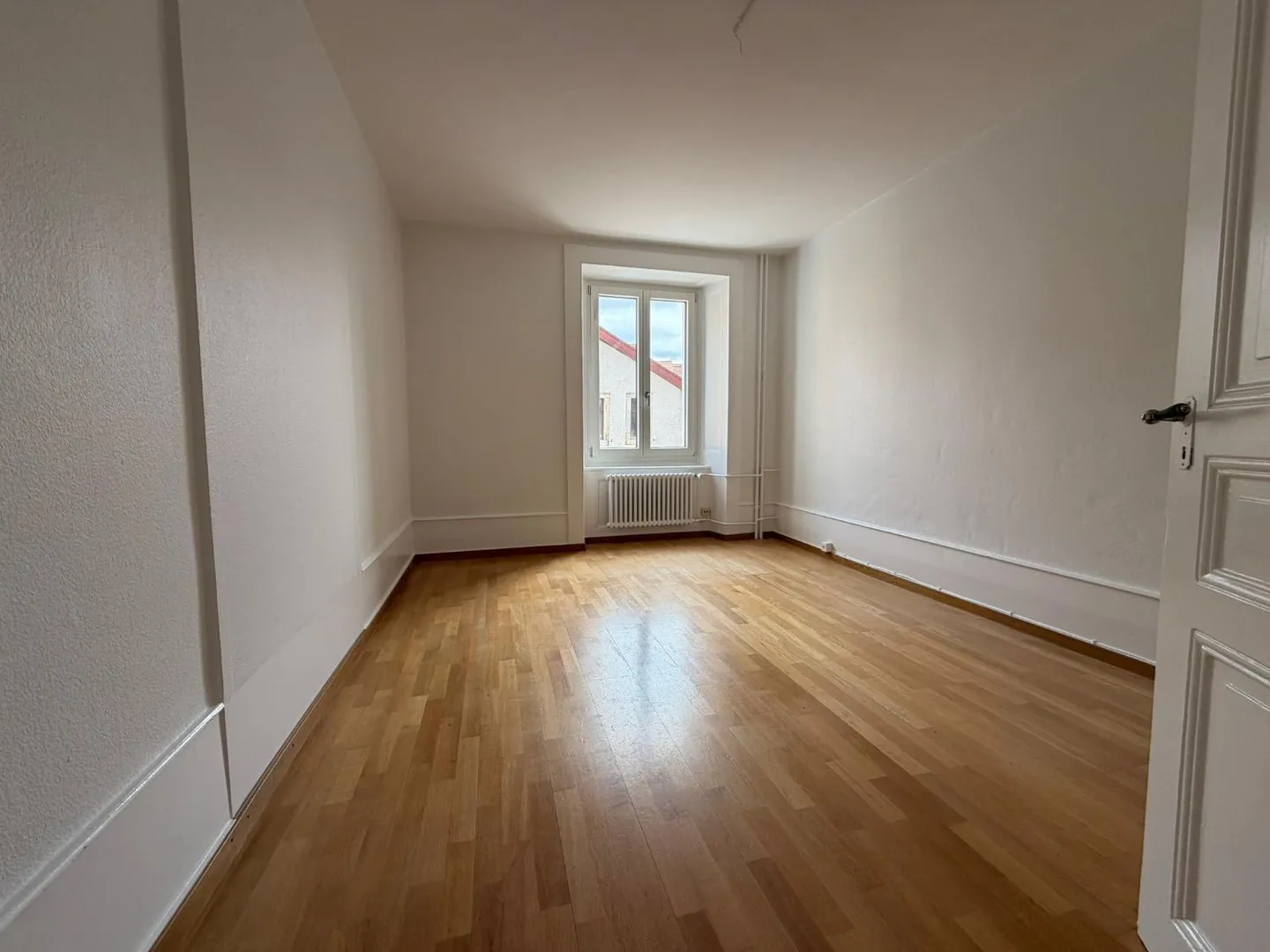 2.5-room apartment on the ground floor in La Chaux-de-Fonds - Photo 6 of 8