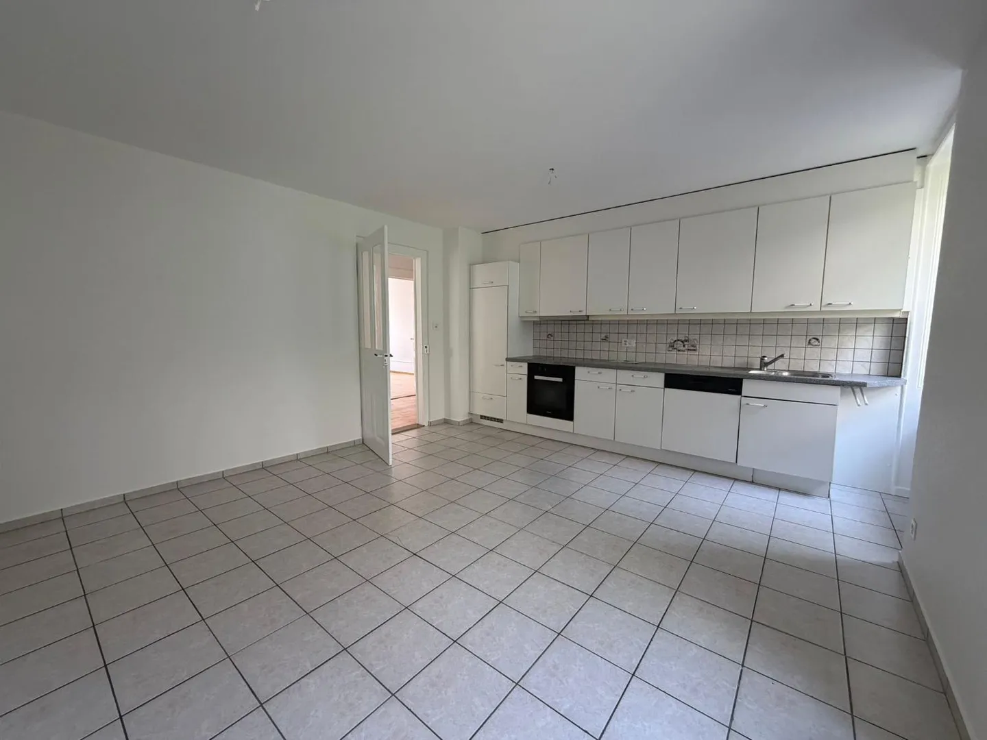 2.5-room apartment on the ground floor in La Chaux-de-Fonds - Photo 7 of 8