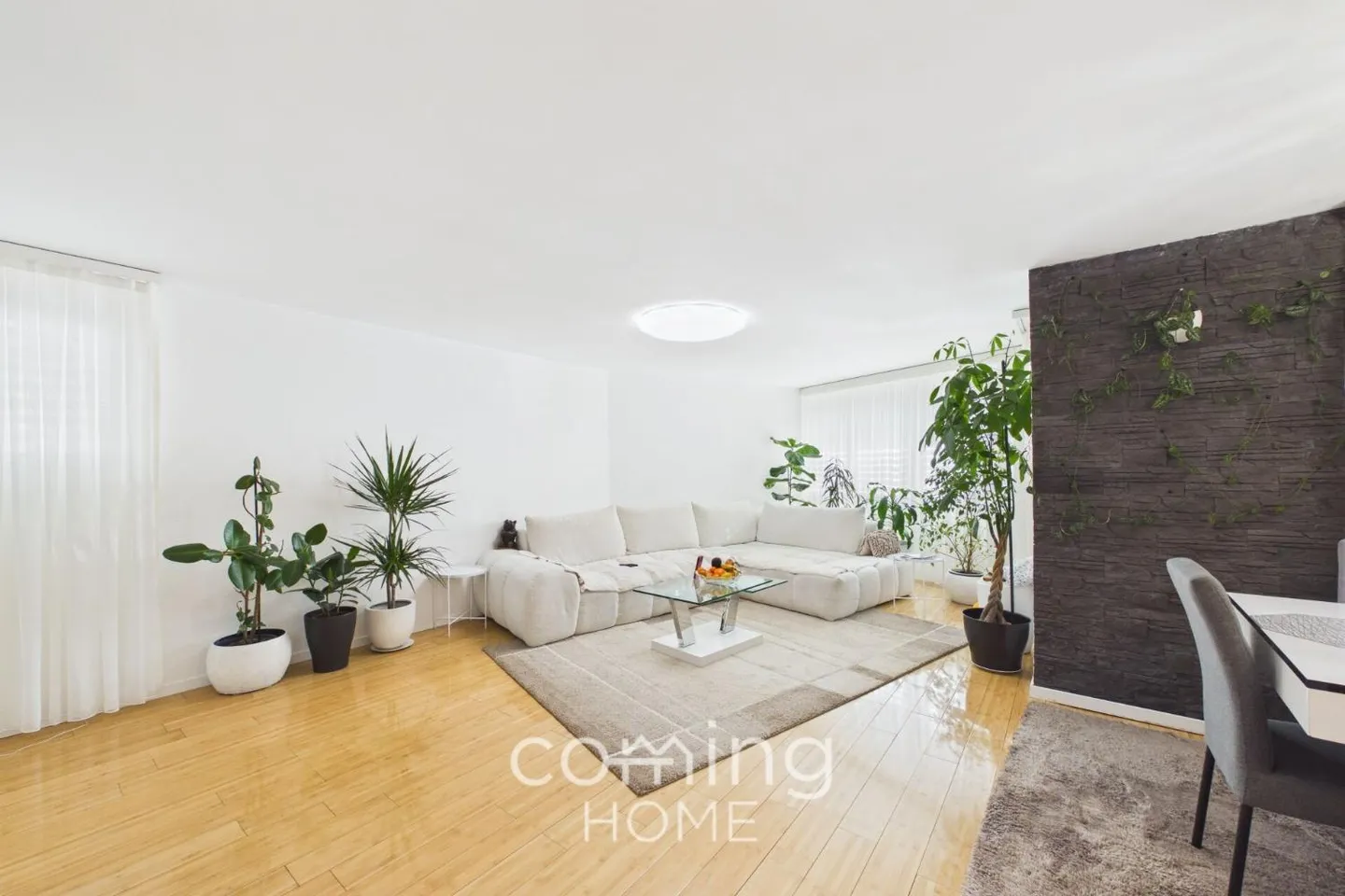 Posto aperto 5.5 stanze - Foto 2 di 12