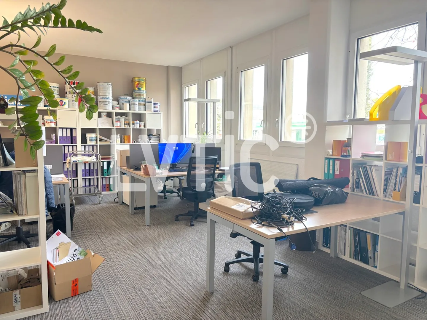 Uffici, showroom di 460 m2 divisibili in affitto a Bussigny - Foto 5 di 8