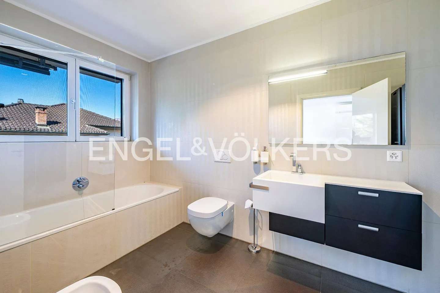 Maison familiale avec terrasse sur le toit - Photo 11 sur 13