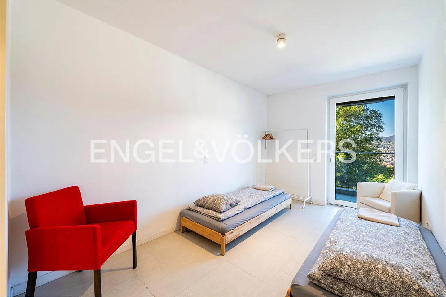 Maison familiale avec terrasse sur le toit - Photo 10 sur 13