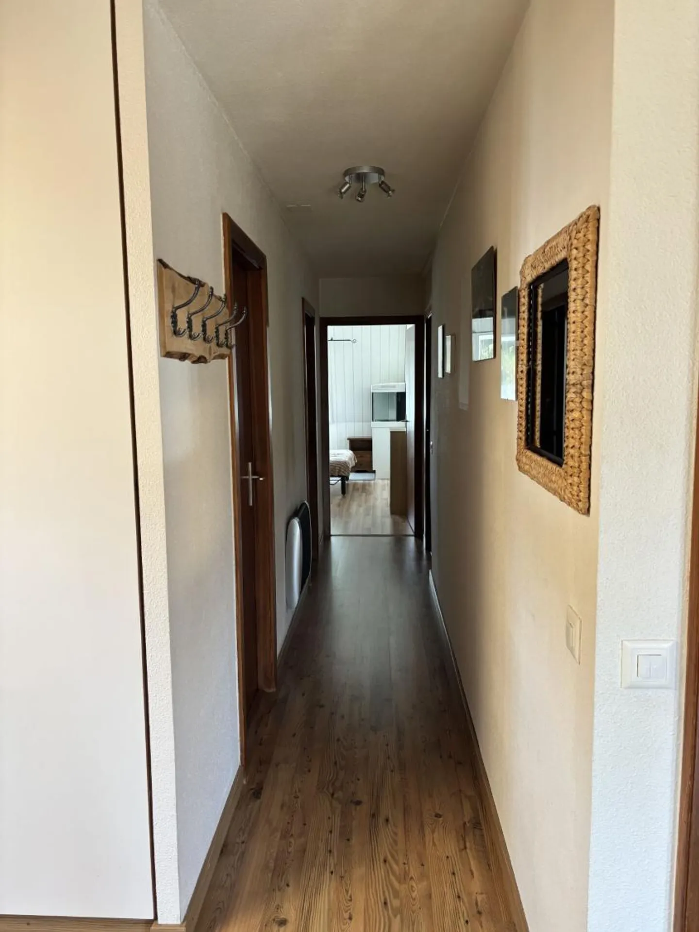 Beautiful duplex with plenty of light - Photo 7 of 12
