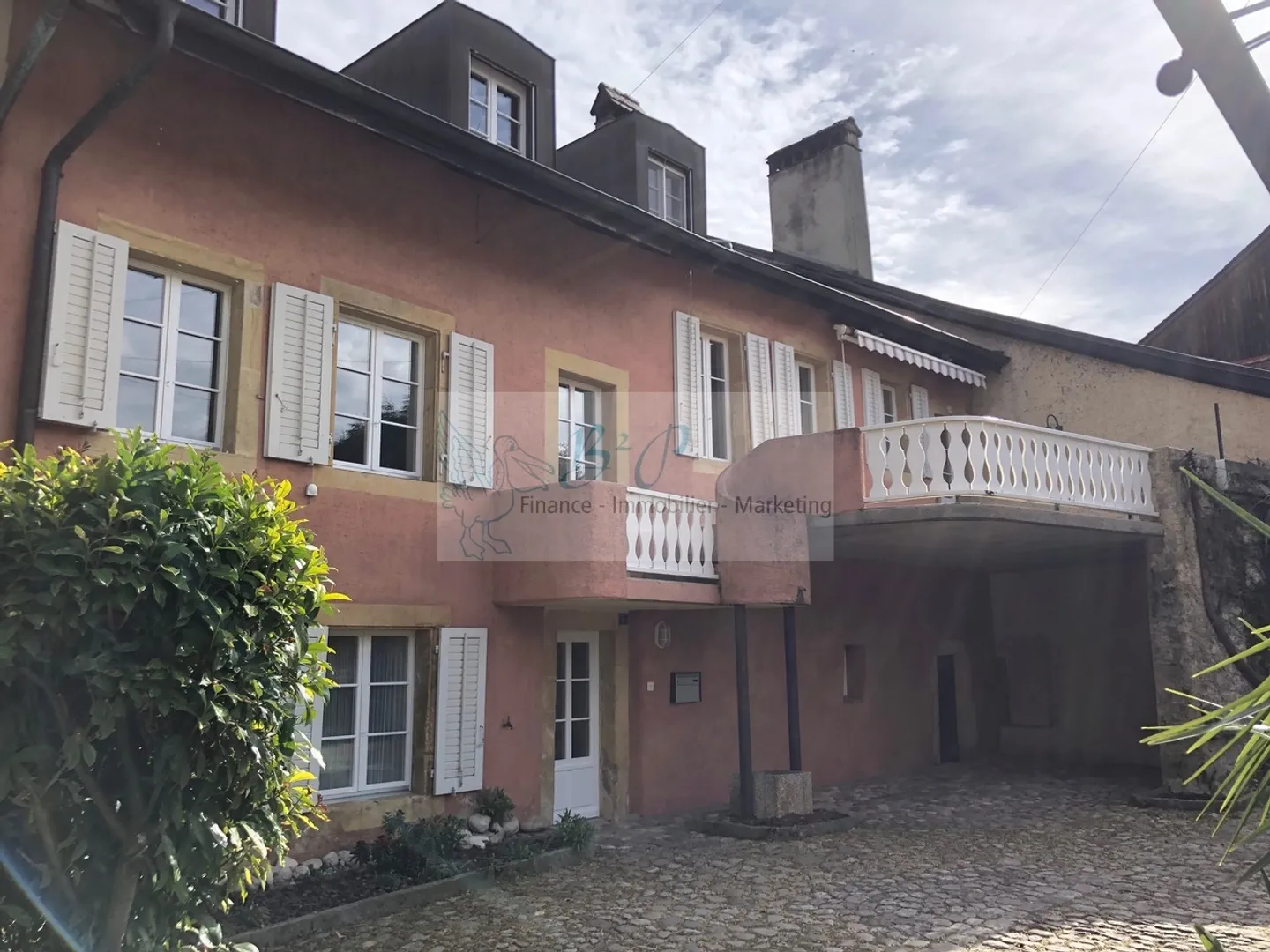 Magnifique villa de 5.5 pièces dans un cadre verdoyant et calme.  - Photo 2 sur 14