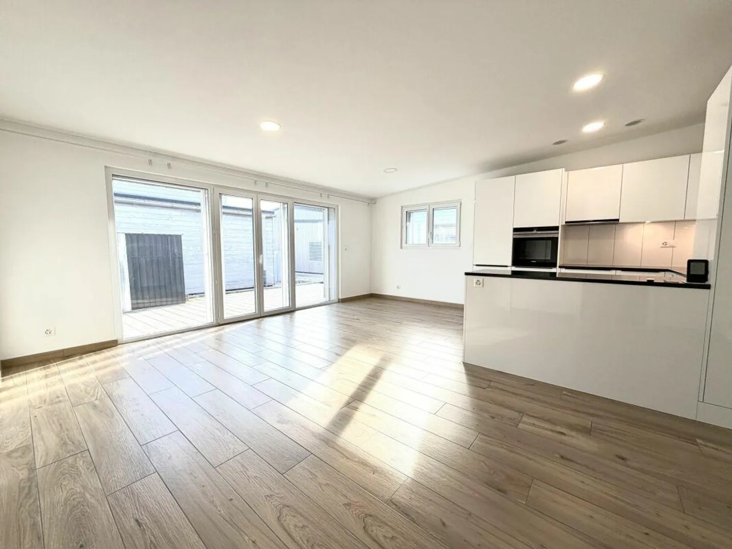 Casa moderna di 3,5 stanze - Foto 2 di 10