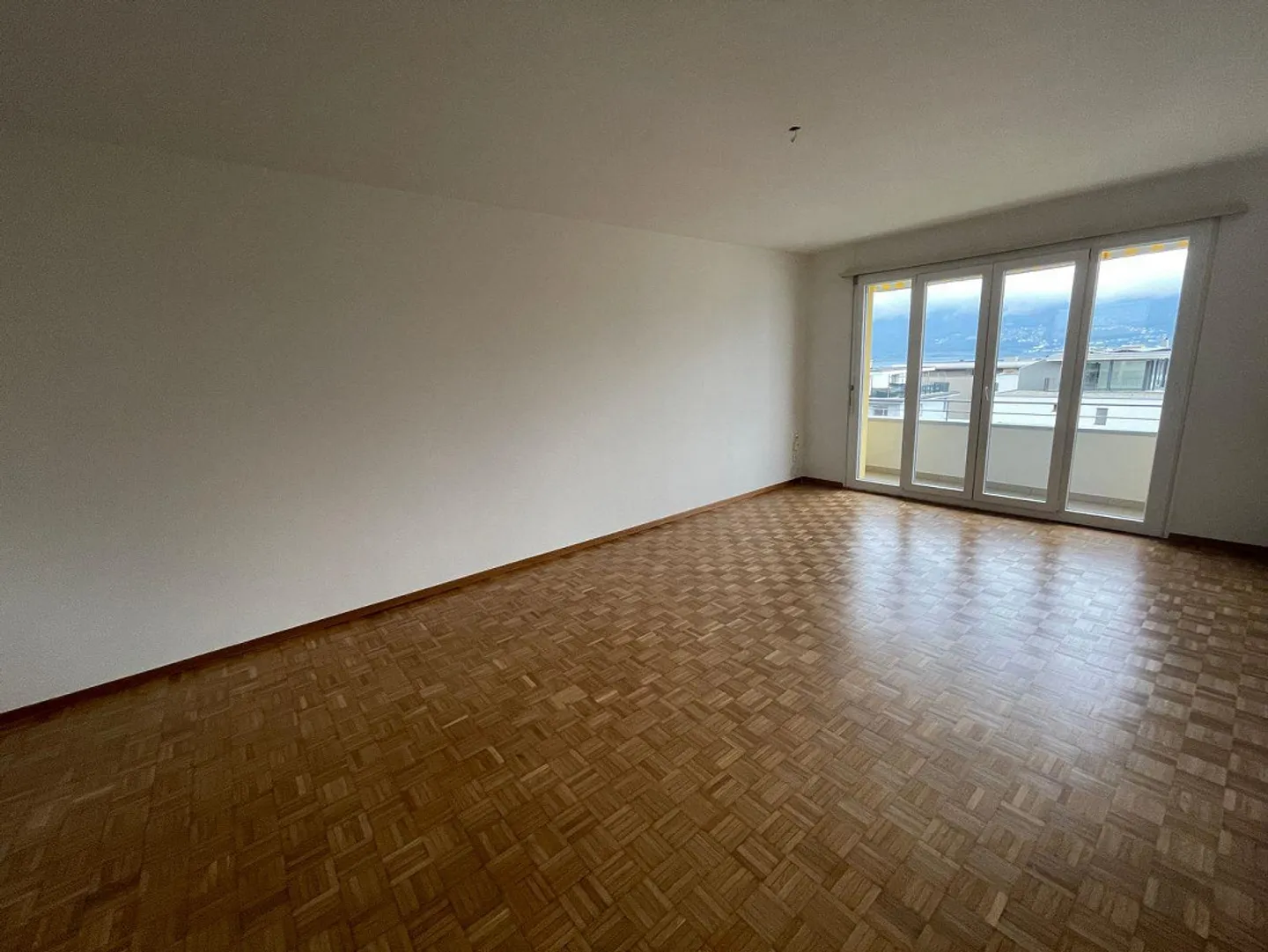 Nous louons un appartement de 3,5 pièces à Minusio - Photo 5 sur 11