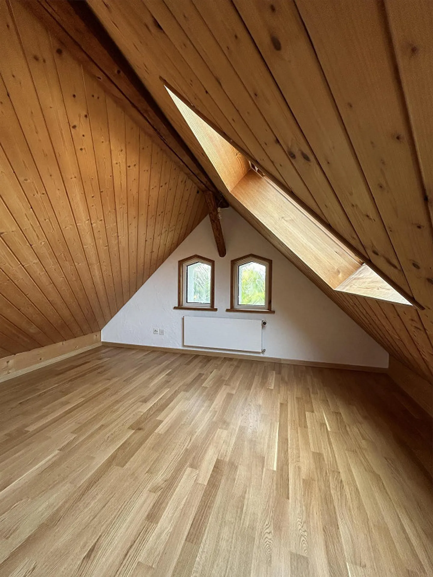 Appartement de toit confortable de 3,5 pièces avec balcon ouest - Photo 7 sur 14