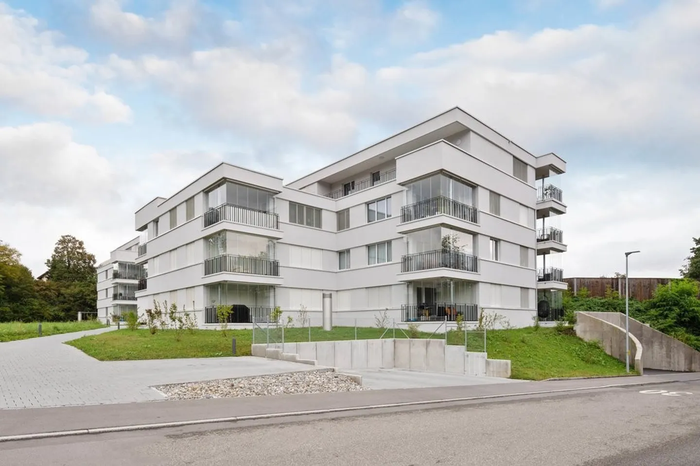 Vivere moderno ad Aarau-Rohr - Foto 1 di 8