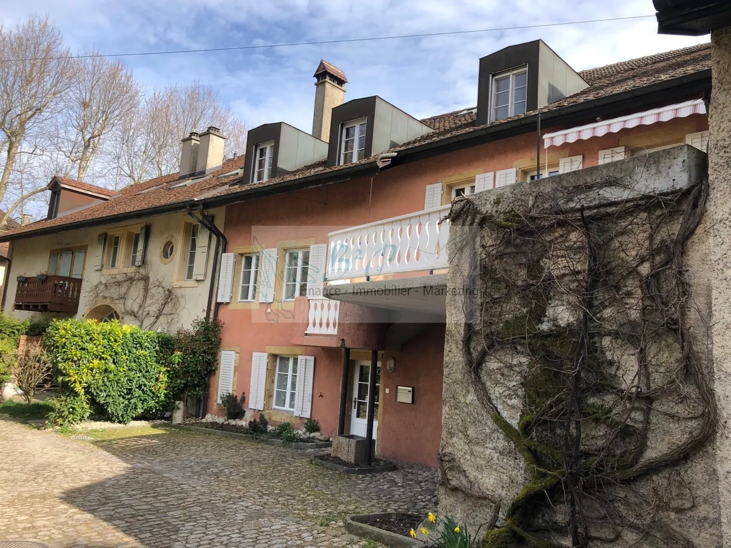Magnifique villa de 5.5 pièces dans un cadre verdoyant et calme.  - Photo 3 sur 14