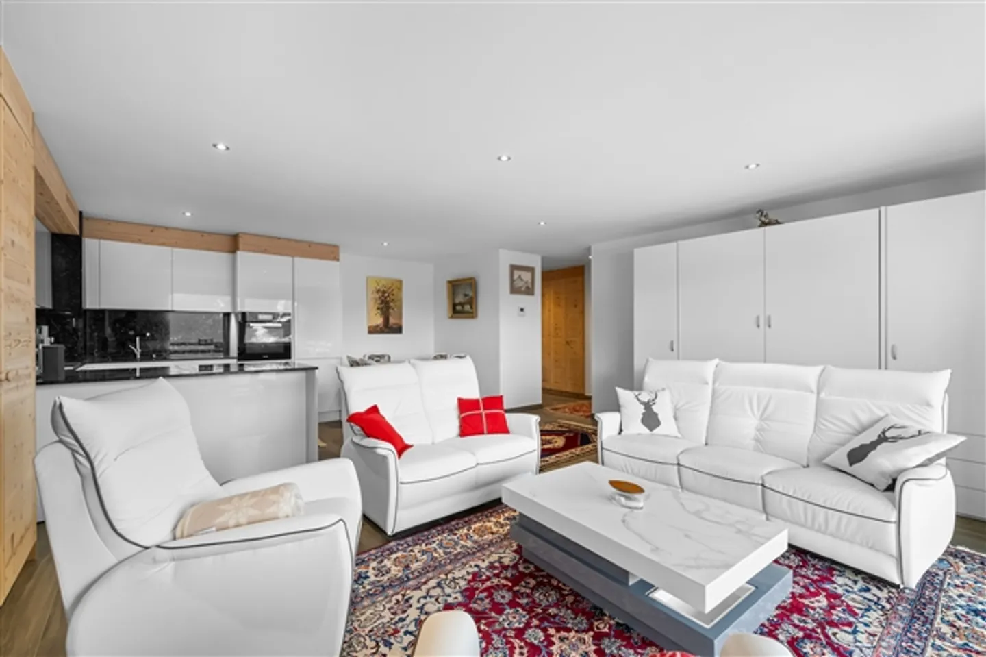 Luxurious ski-in/ski-out apartment with panoramic view - Photo 5 of 13