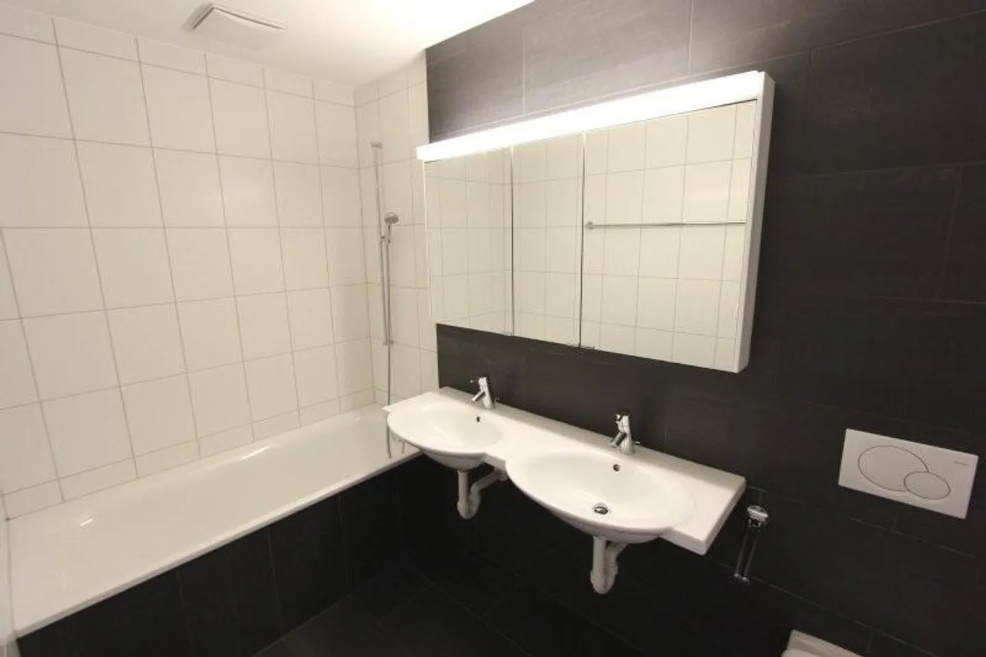 Appartamento moderno nella Neustadt! - Foto 9 di 11