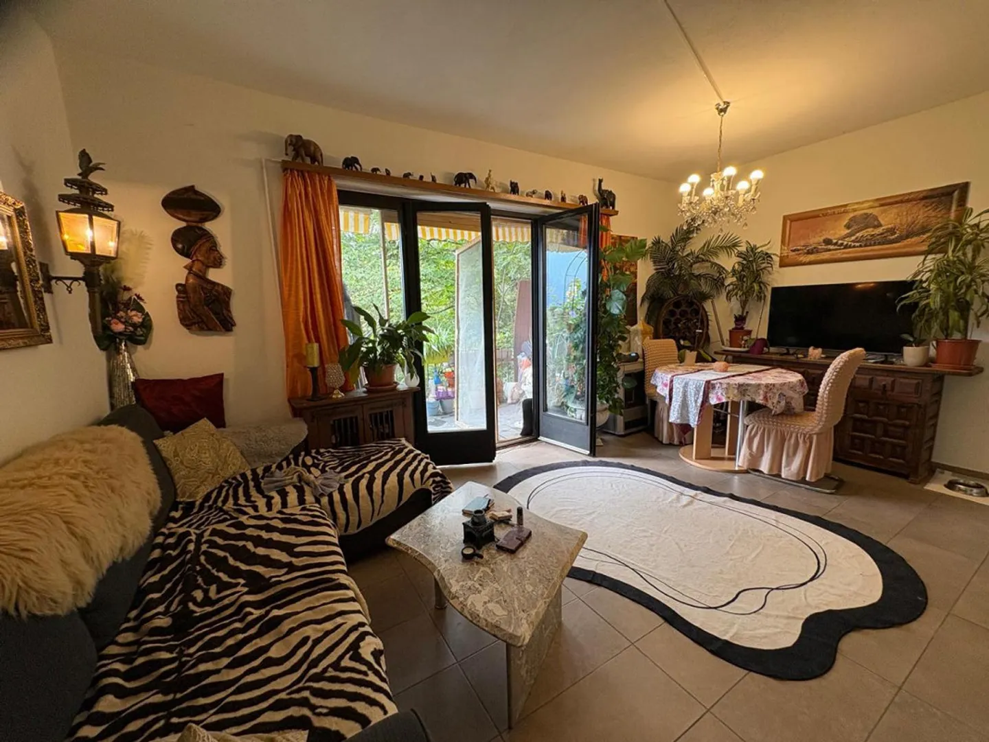 Maison avec deux appartements avec jardin et belle vue - Photo 2 sur 17