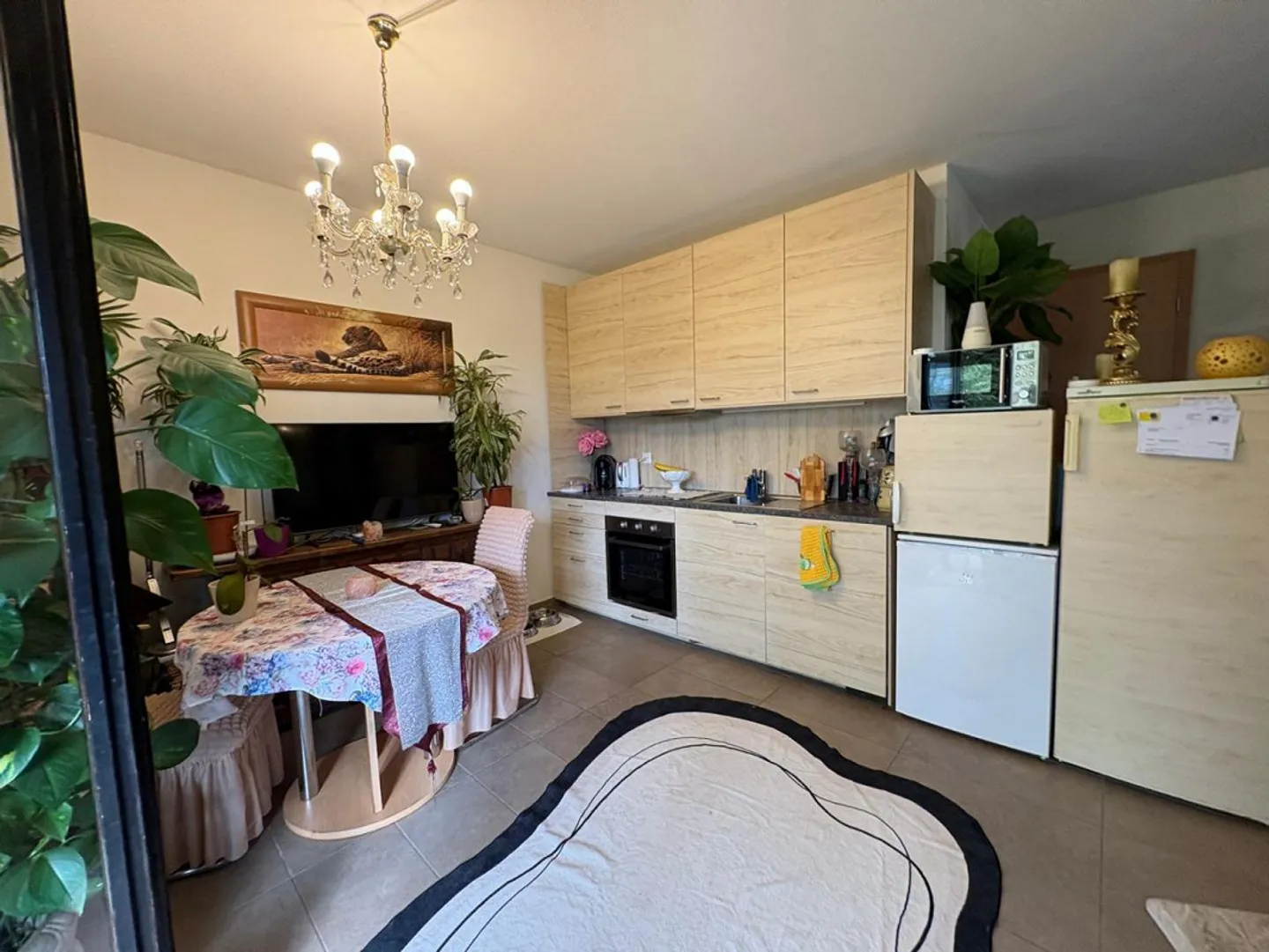 Maison avec deux appartements avec jardin et belle vue - Photo 3 sur 17