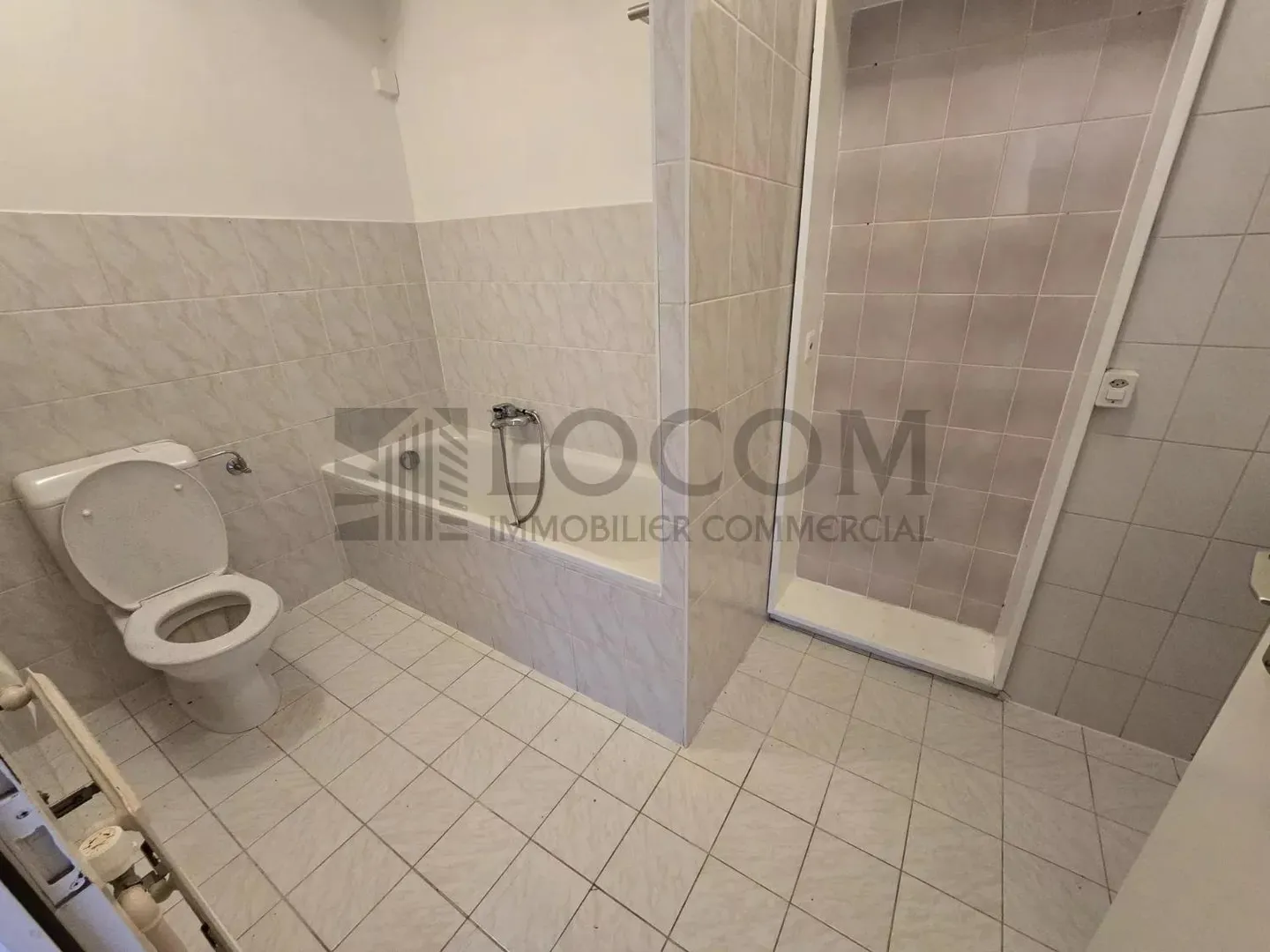 Spazio commerciale di 98 m² pronto per l'uso nella zona industriale di Bussigny - Foto 5 di 6