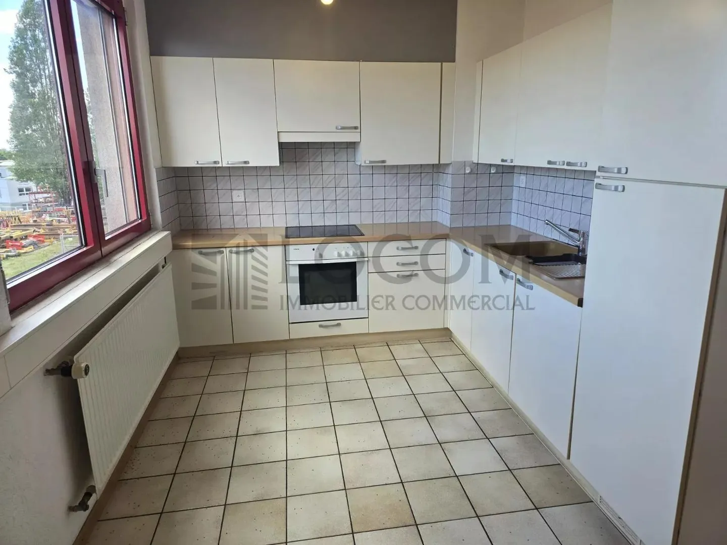 Spazio commerciale di 98 m² pronto per l'uso nella zona industriale di Bussigny - Foto 4 di 6