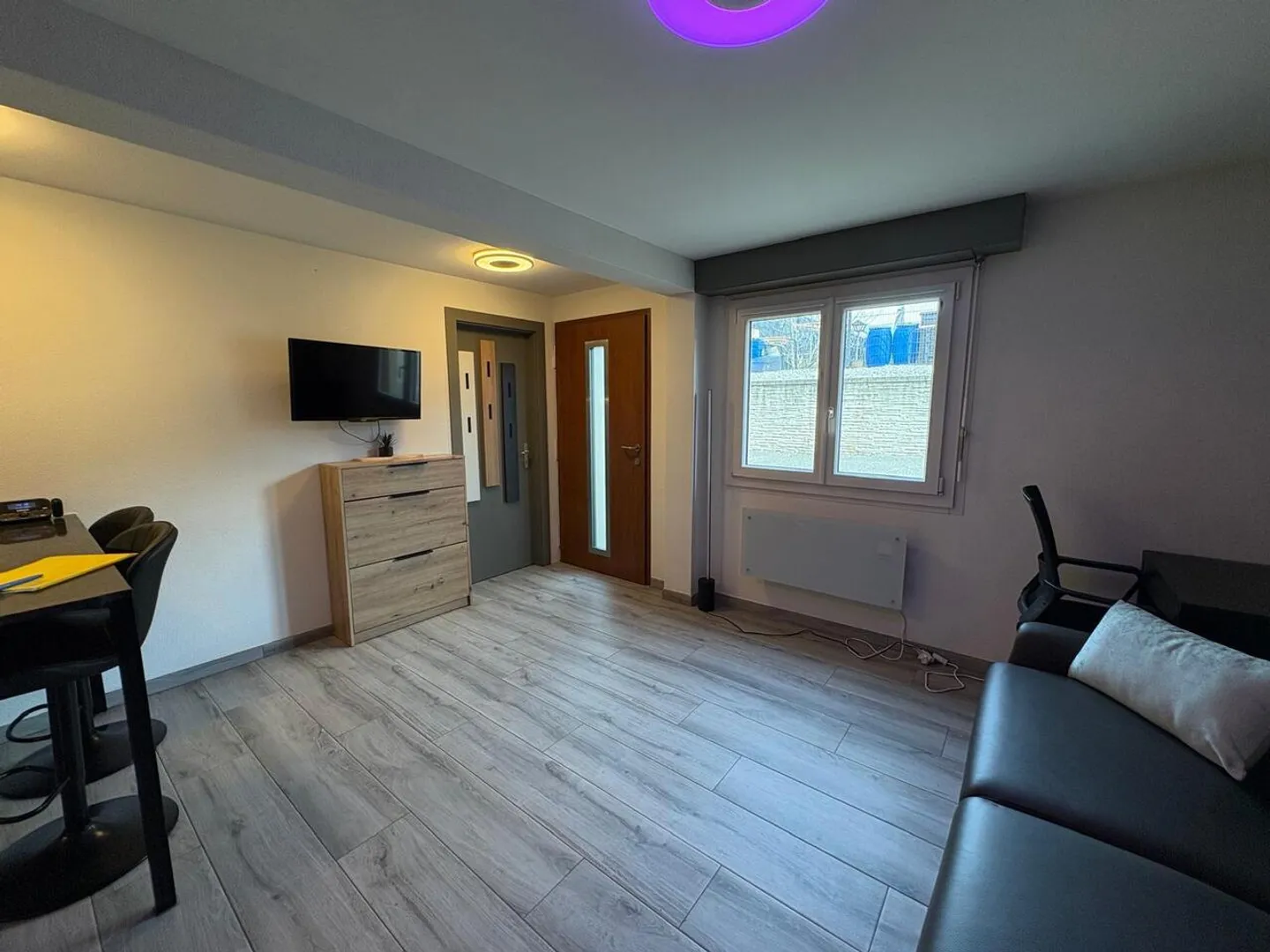 Schönes möbliertes Studio in einer Villengegend - Photo 6 of 10