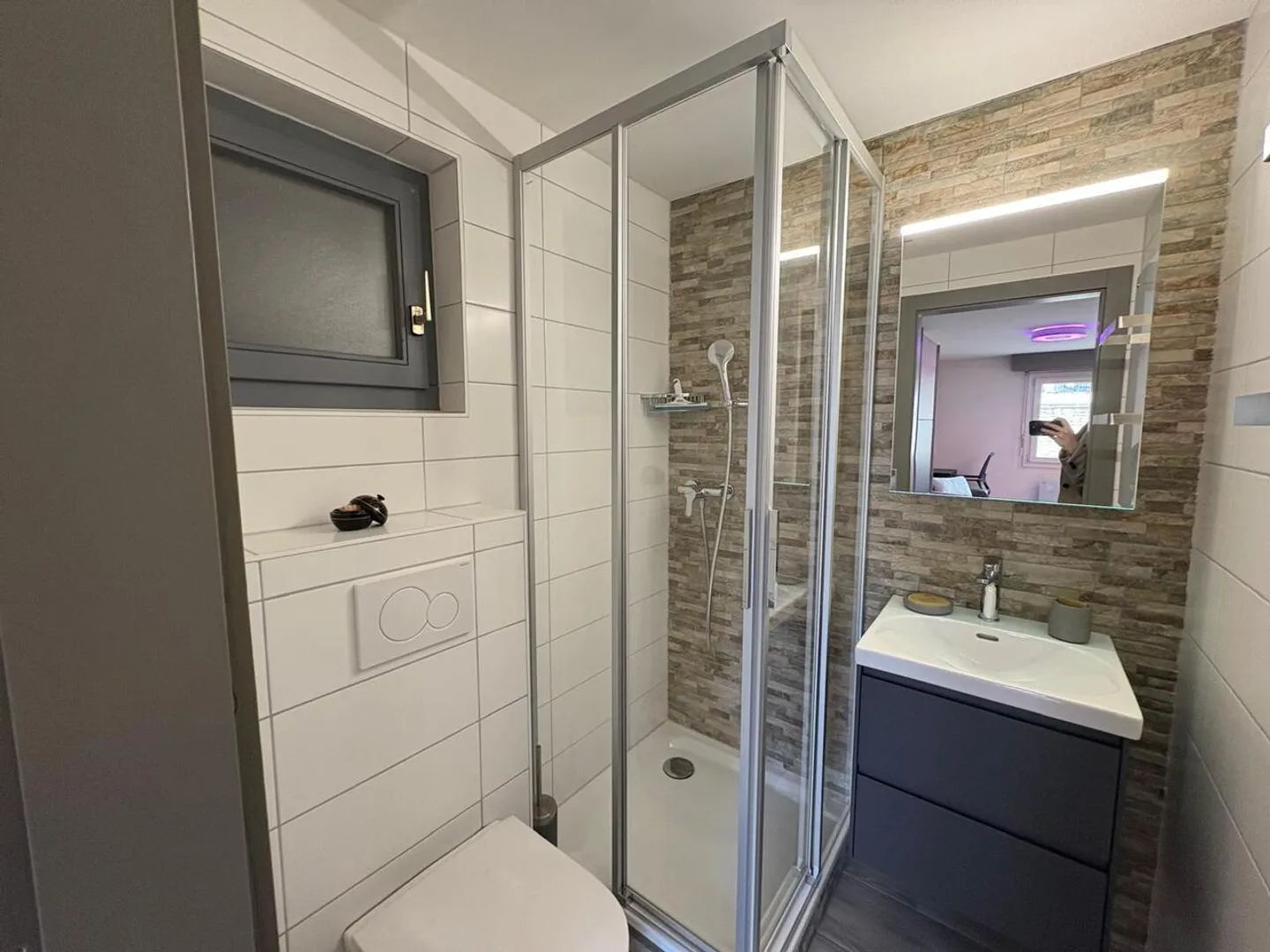 Schönes möbliertes Studio in einer Villengegend - Photo 7 of 10