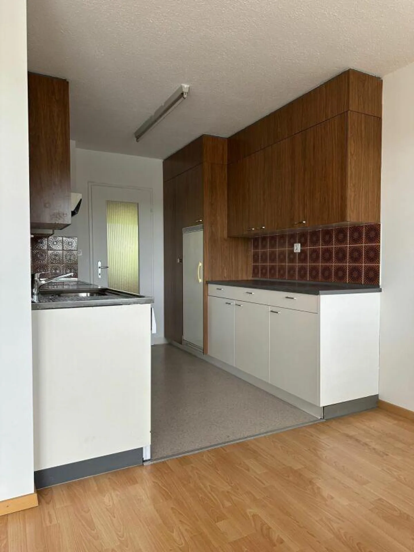 Appartamento soleggiato di 4,5 stanze con balcone - Foto 5 di 13