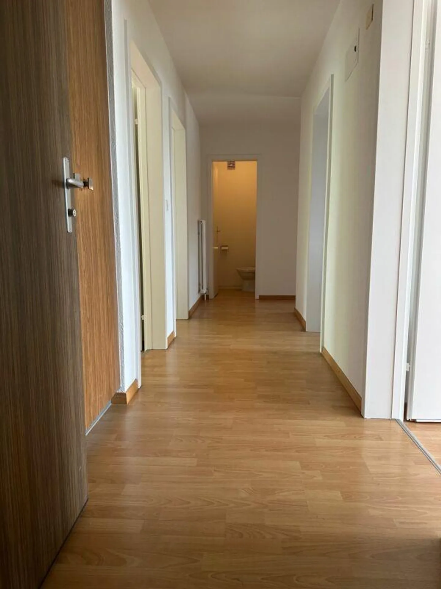Appartamento soleggiato di 4,5 stanze con balcone - Foto 10 di 13