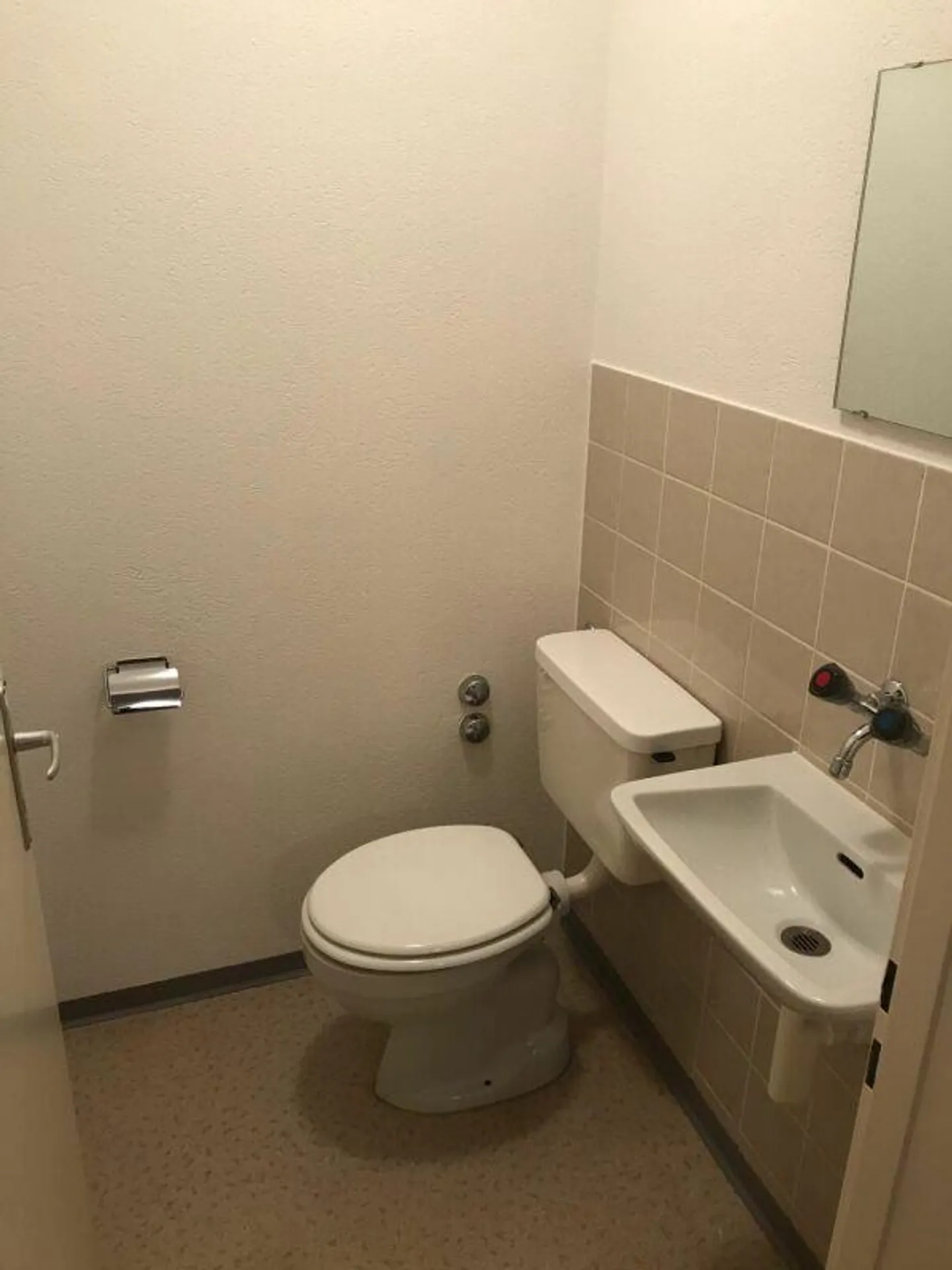 Appartamento soleggiato di 4,5 stanze con balcone - Foto 11 di 13