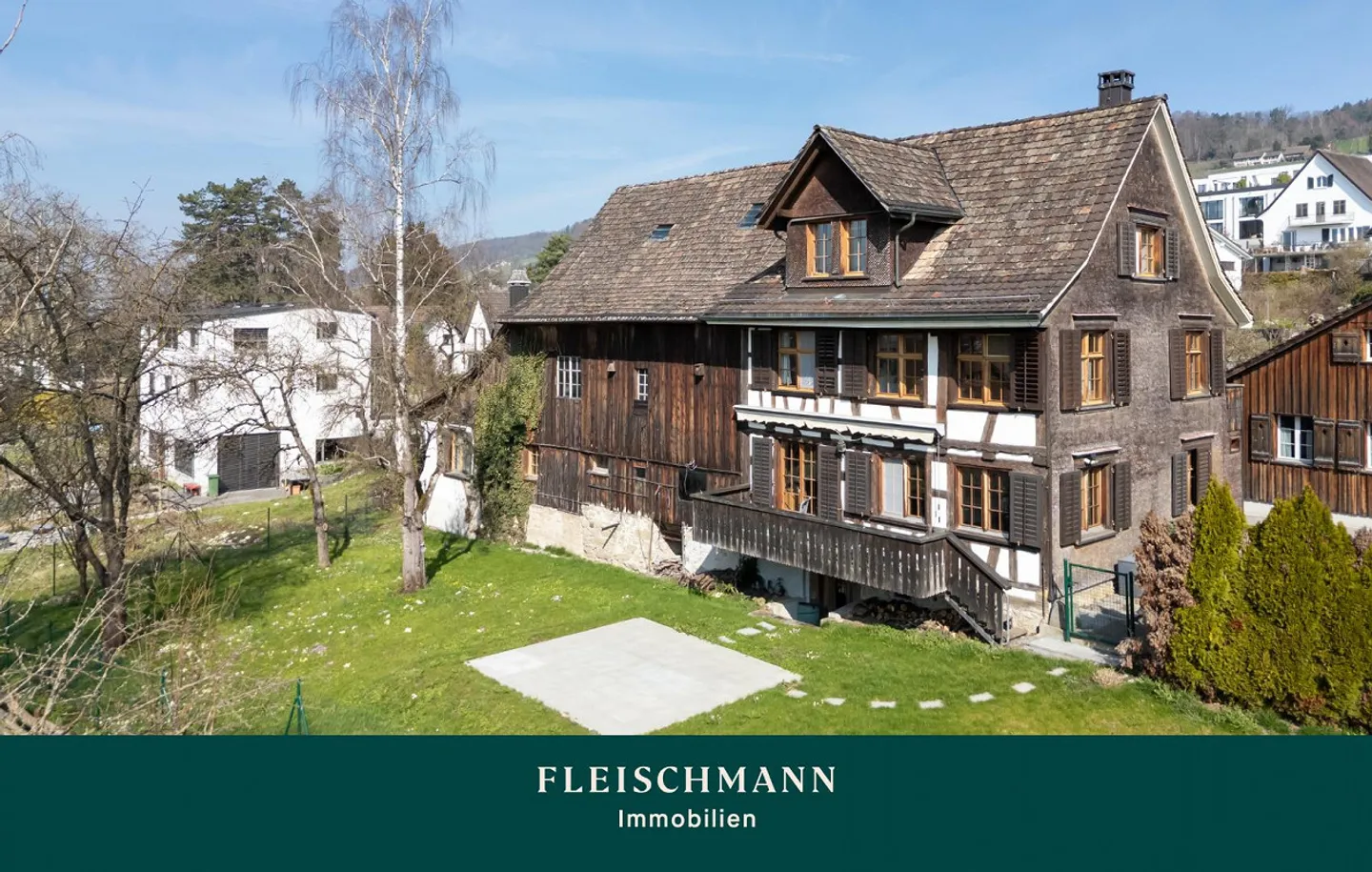 Maison à colombages avec extension dans un emplacement privilégié en ville - Photo 1 sur 21